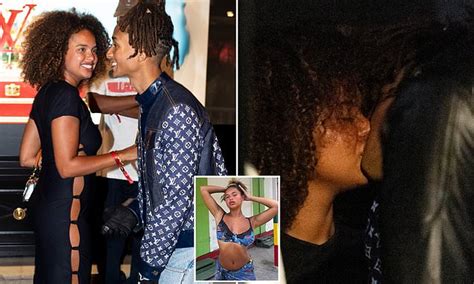 In-Demand Kiara Advani Inspired Bridal Set