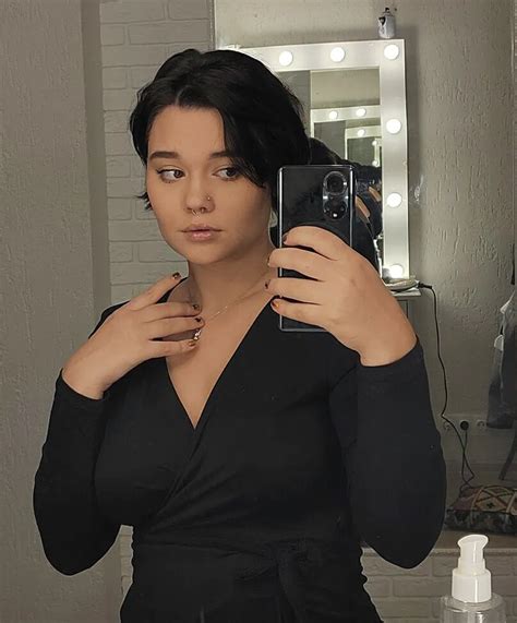 In-Demand Kiara Advani Inspired Bridal Set