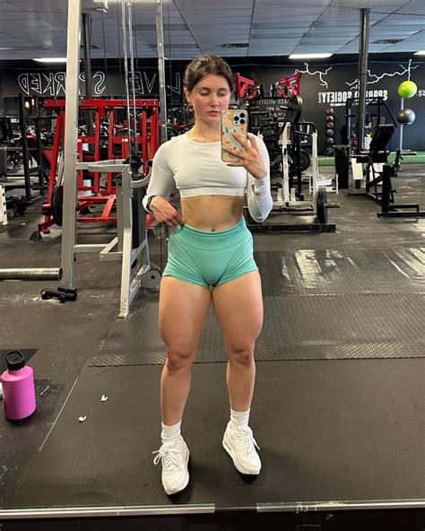 In-Demand Kiara Advani Inspired Bridal Set