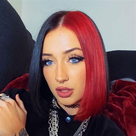 In-Demand Kiara Advani Inspired Bridal Set