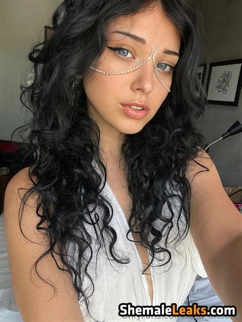 In-Demand Kiara Advani Inspired Bridal Set