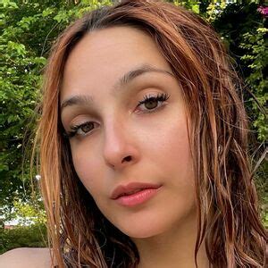 In-Demand Kiara Advani Inspired Bridal Set