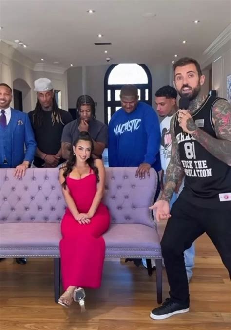 In-Demand Kiara Advani Inspired Bridal Set