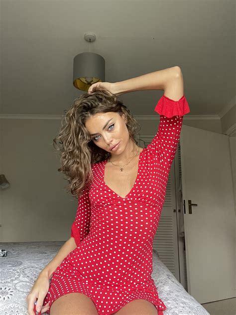 In-Demand Kiara Advani Inspired Bridal Set