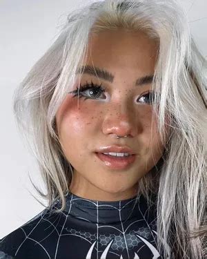 In-Demand Kiara Advani Inspired Bridal Set