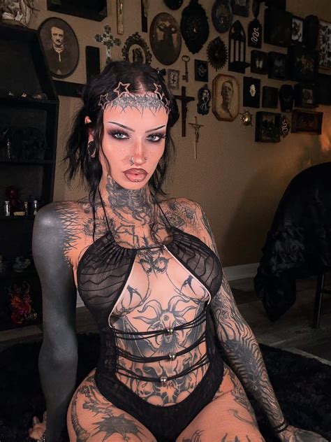 In-Demand Kiara Advani Inspired Bridal Set