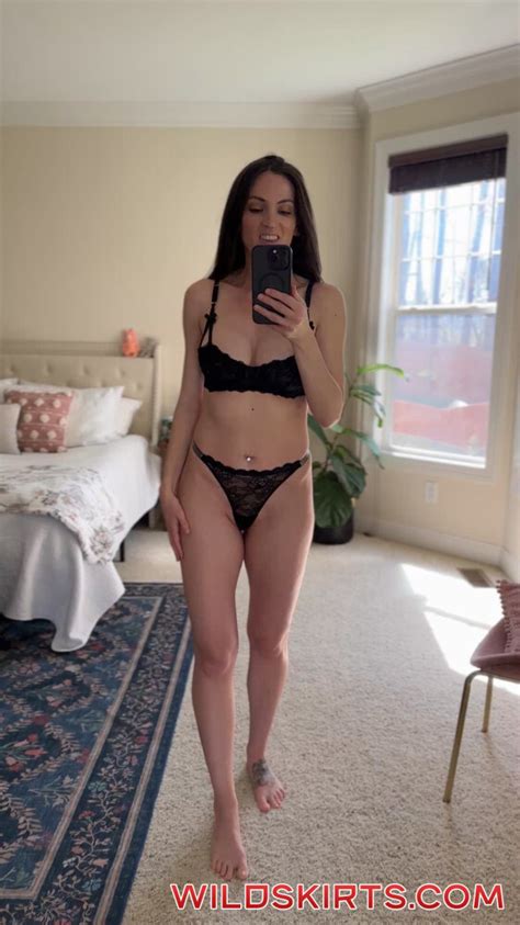 In-Demand Kiara Advani Inspired Bridal Set