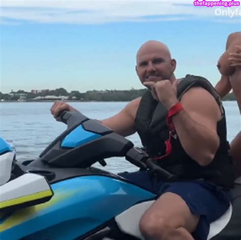 In-Demand Kiara Advani Inspired Bridal Set