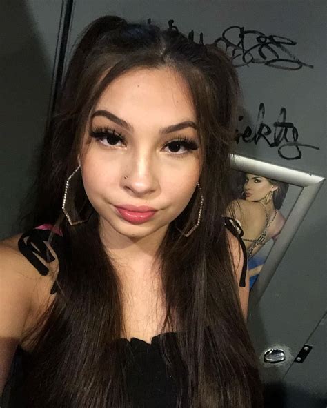 In-Demand Kiara Advani Inspired Bridal Set