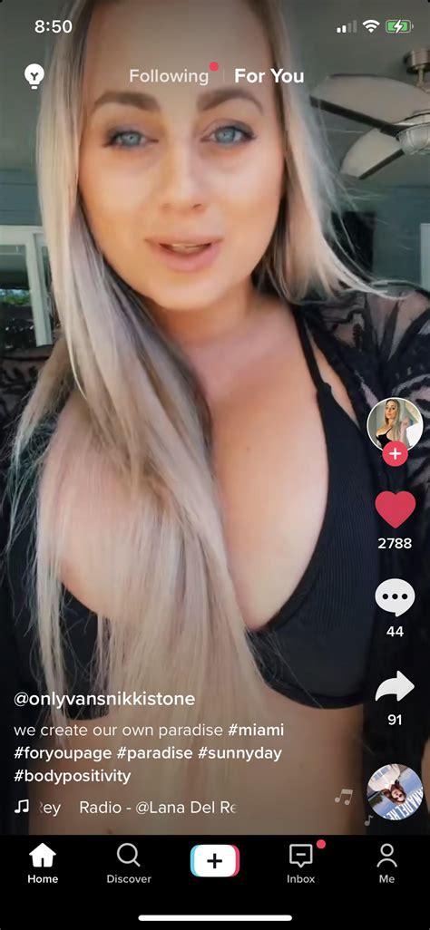 In-Demand Kiara Advani Inspired Bridal Set