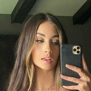 In-Demand Kiara Advani Inspired Bridal Set