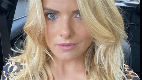 In-Demand Kiara Advani Inspired Bridal Set