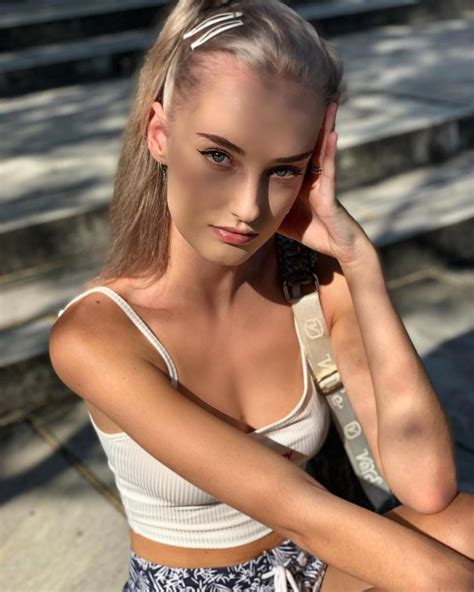 In-Demand Kiara Advani Inspired Bridal Set