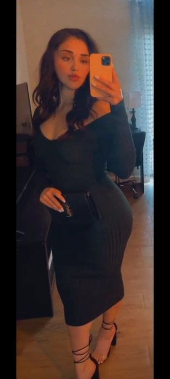 In-Demand Kiara Advani Inspired Bridal Set