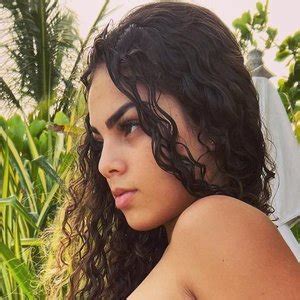 In-Demand Kiara Advani Inspired Bridal Set