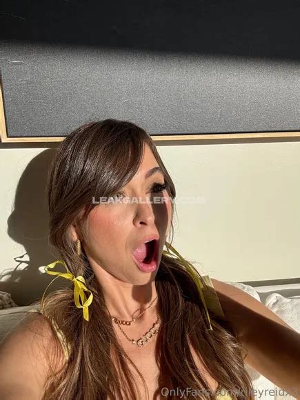 In-Demand Kiara Advani Inspired Bridal Set