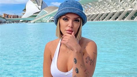 In-Demand Kiara Advani Inspired Bridal Set