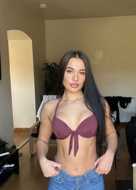 In-Demand Kiara Advani Inspired Bridal Set