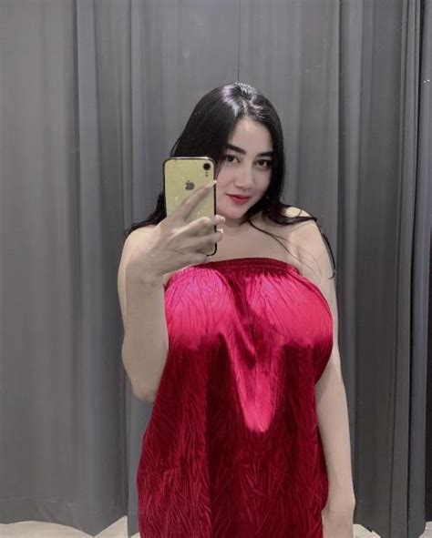 In-Demand Kiara Advani Inspired Bridal Set