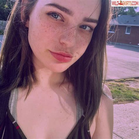 In-Demand Kiara Advani Inspired Bridal Set