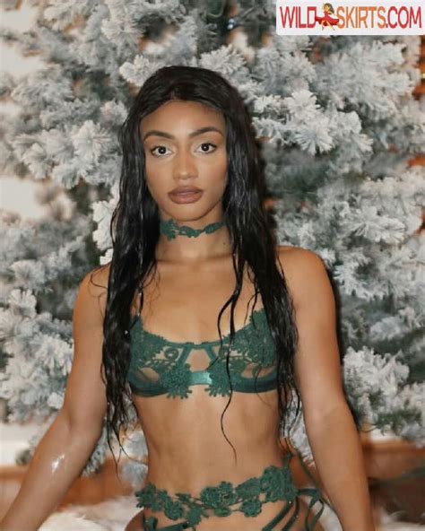 In-Demand Kiara Advani Inspired Bridal Set