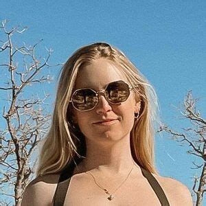 In-Demand Kiara Advani Inspired Bridal Set