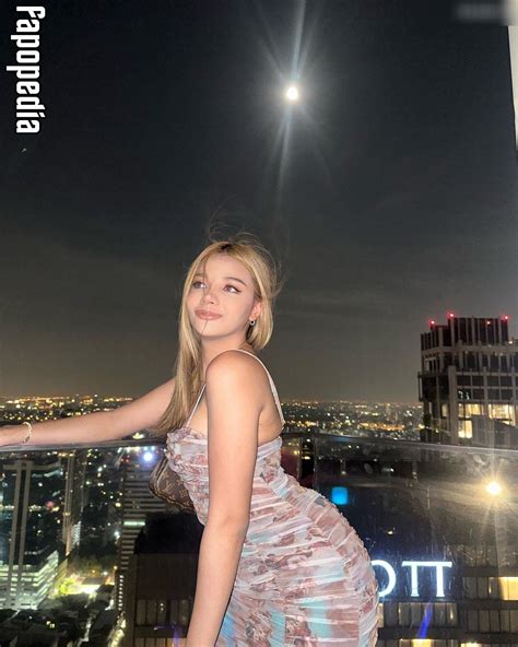 In-Demand Kiara Advani Inspired Bridal Set