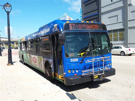 92ND STREET - Milwaukee County Transit System