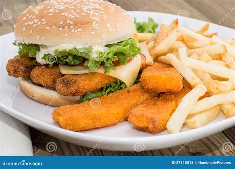 952 Fish Burger Chips Stock Photos, Images & Pictures