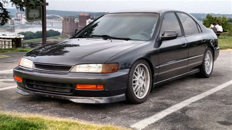 96 honda accord. In this video I show how to remove and install a power steering pump for a 90-93 Honda Accord. The power steering pump change is a pretty easy procedure.Stuf... 