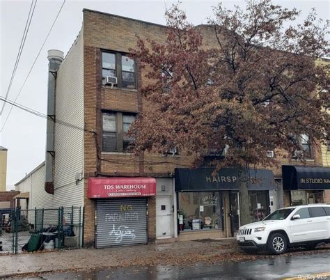 98-04 101st avenue in ozone park. (OneKey® MLS as Distributed by MLS Grid) 3 beds, 4 baths, 2600 sq. ft. multi-family (2-4 unit) located at 98-01 101st Ave, Ozone Park, NY 11416 sold for $400,000 on Aug 22, 2014. MLS# 2632417. View the sold MLS listing to see sale price, photos and other property details from the MLS. 