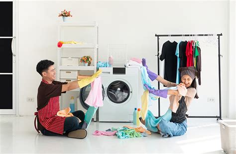 98.3 TRY Social Dilemma: Who is Responsible for Checking Pockets Before Laundry?
