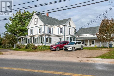 9815 Main Street, Canning Nova Scotia B0P1H0 - Dale Mundi