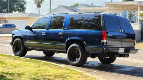 99 Suburban Service