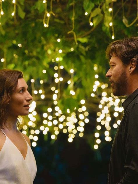 Aşka Atlamak Find Me Falling. 