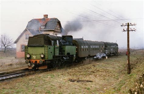 A 1989021