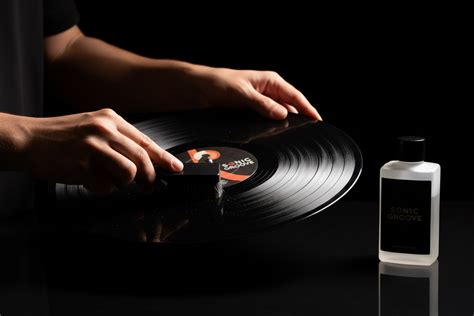 A complete guide to effectively cleaning your vinyl records and ... - muktibox.com