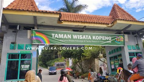A day at Salatiga visited Pasar Wisata Kopeng. Pasar dengan - raincitystudios.com