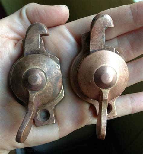 A Guide to Restoring Antique Hardware - Fine … - muktibox.com