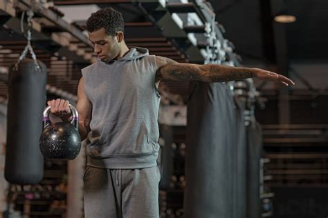 A General Weight Training Program for Boxing