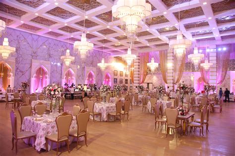 A Guide on Decorative Lighting for Luxurious Banquet Halls