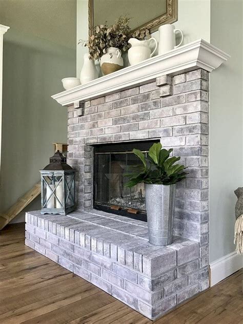 A Guide to Easily Stain Your Stone Fireplace