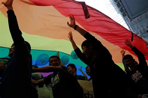 A Hong Kong court upholds a ruling in favor of equal inheritance rights for same-sex couples