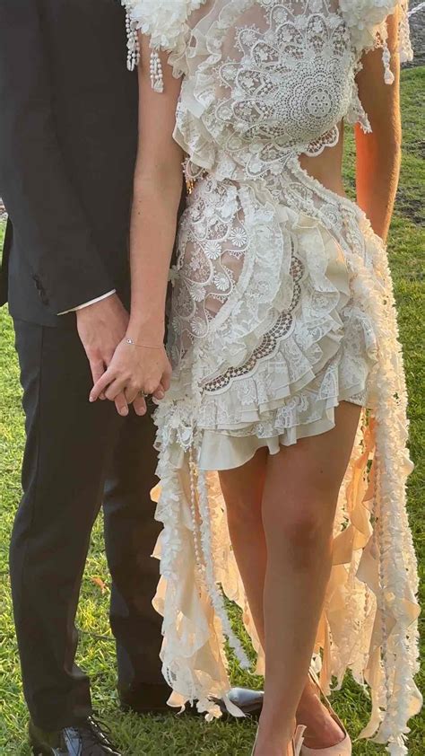 💦 [CLIP] A Lace In Wonderland Leaks