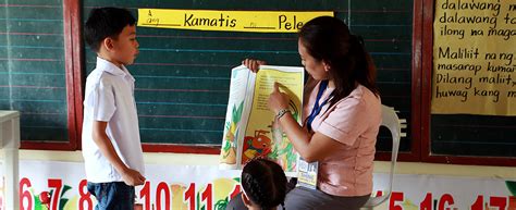 A New Approach to Literacy in the Philippines EDC