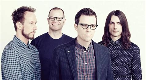 A PLAYLIST OF THE BEST WEEZER SONGS OF ALL TIME