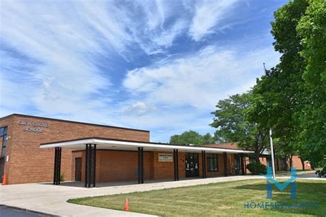 A Private elementary school in Glenview, IL.