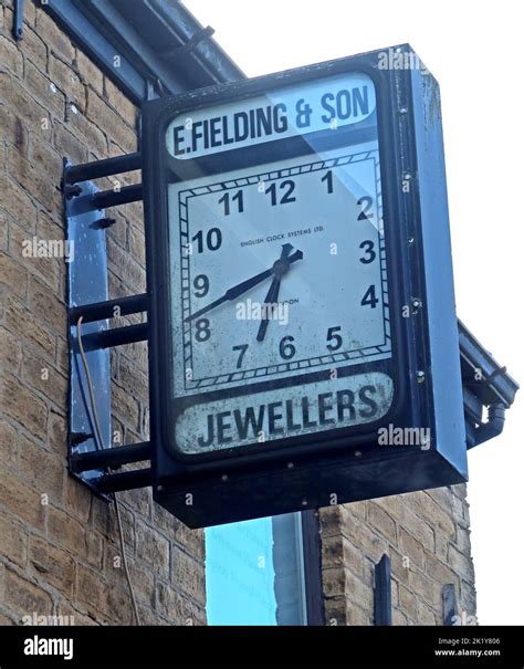 A Spotter’s Guide to the High Street: Jewellers’ Clocks & Time Balls