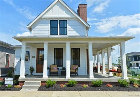 A Sugarberry Cottage Built in Kentucky - Hooked on Houses