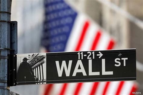 A calmer Wall Street holds steady ahead of jobs data